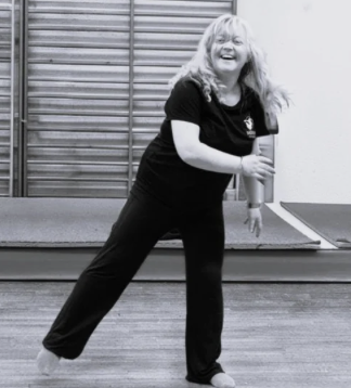 Élèves de NØVA Danse partageant un moment convivial