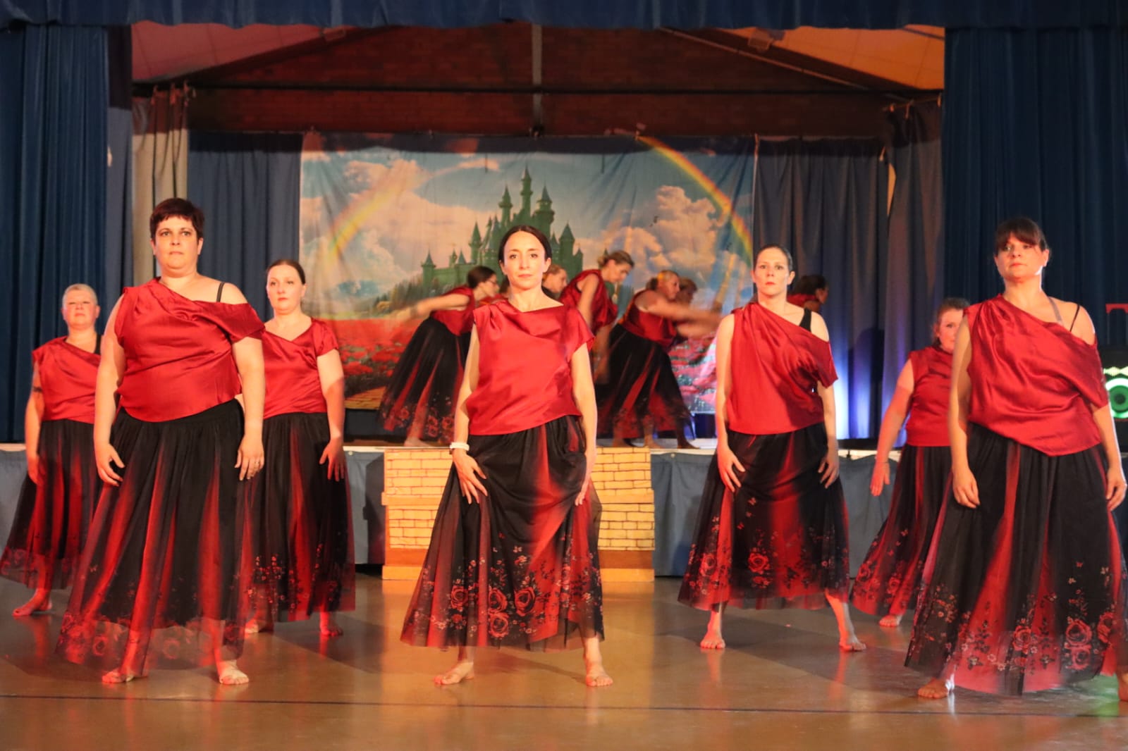 Spectacle du cours de danse d'expression chez NØVA Danse