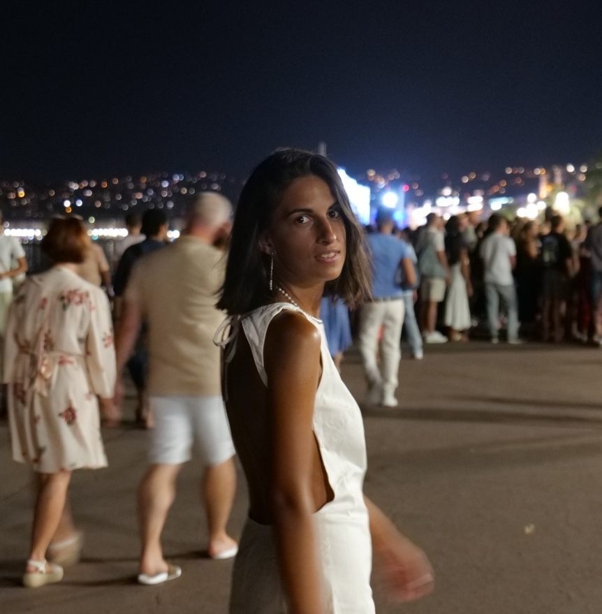 Portrait de Jeanne, membre de l'équipe NØVA Danse
